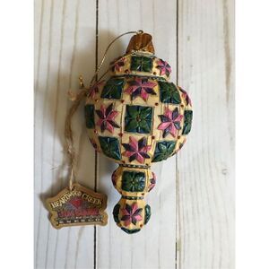 Jim Shore Heartwood Creek Christmas ornament 2004 vintage quilt pattern